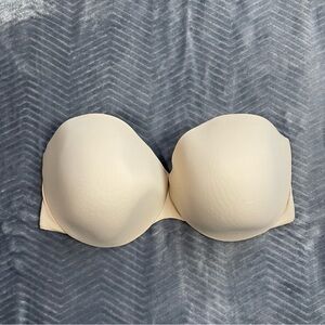 Victoria’s Secret Body by Victoria IPEX Strapless Bra 38DD Beige